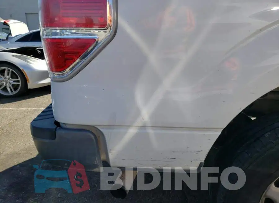 1FTNF1CFXEKF26688 Photo# 9