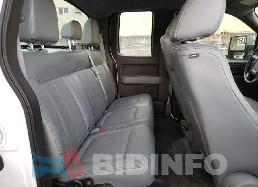 1FTVX1CT7EKE61852 Photo# 10