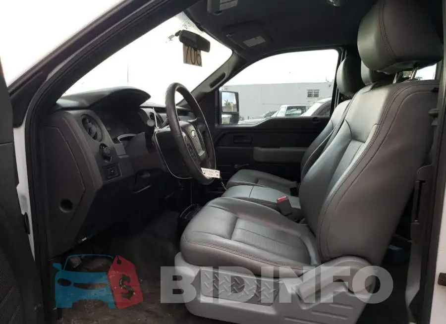 1FTVX1CT7EKE61852 Photo# 7