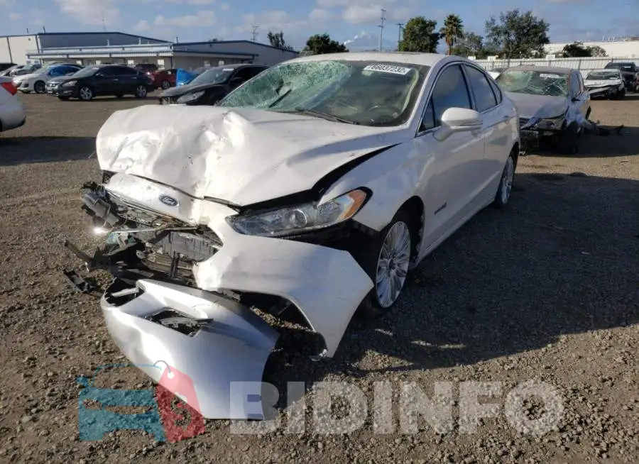 3FA6P0LU0DR235420 Photo# 2