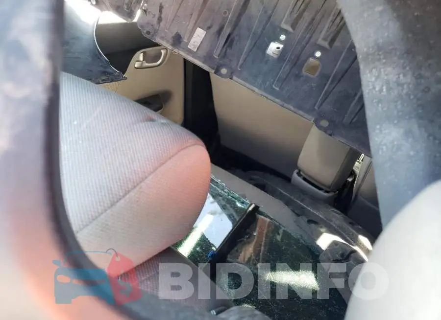 19XFB2F80FE075004 Photo# 6