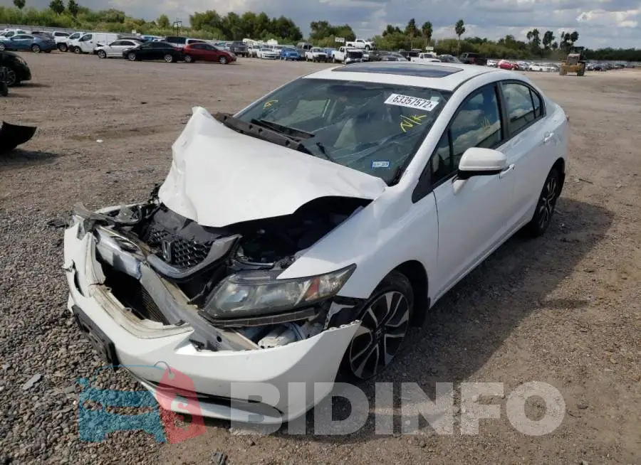 19XFB2F88FE033390 Photo# 2