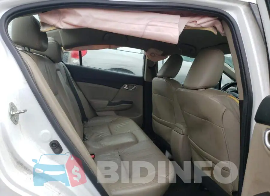 19XFB4F32FE001745 Photo# 10