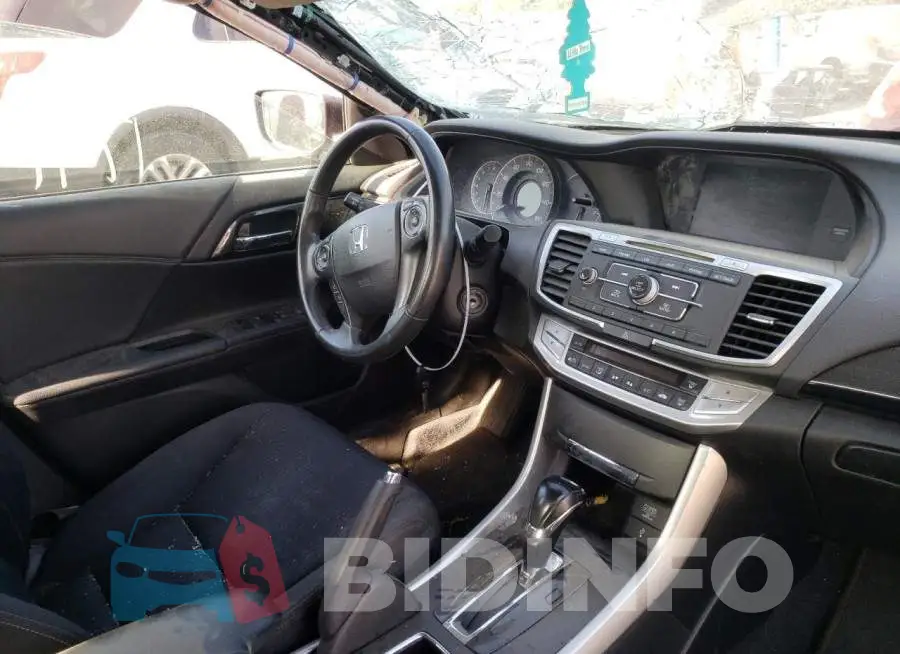 1HGCR2F56FA150653 Photo# 9