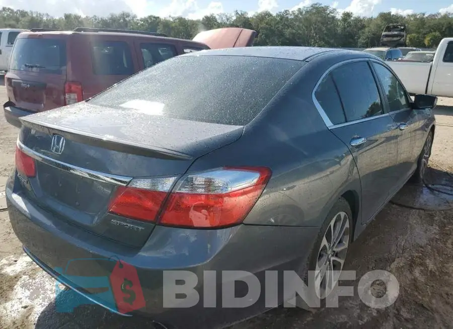 1HGCR2F57EA120527 Photo# 4