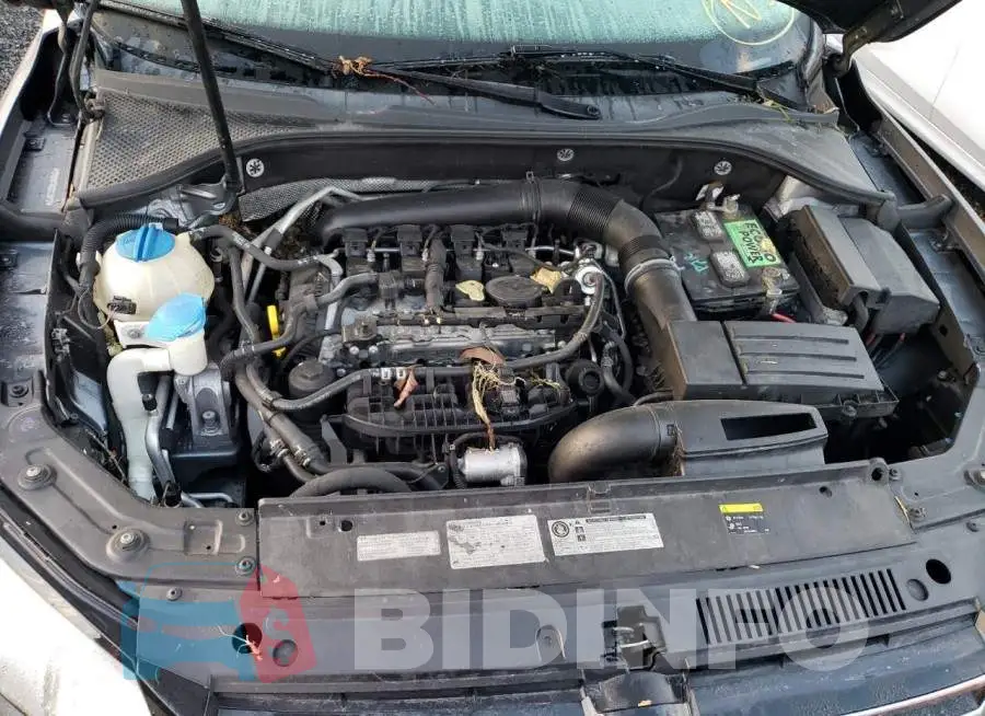 1VWBS7A32EC110717 Photo# 7