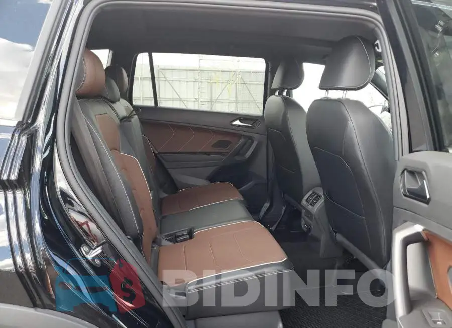 3VV4B7AX9NM086852 Photo# 6