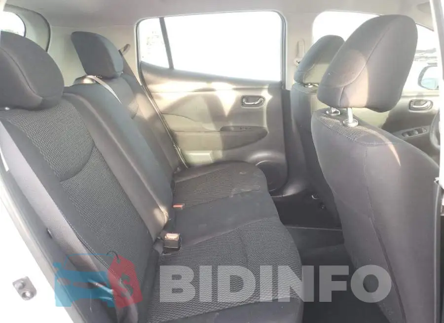 1N4AZ0CP4FC310958 Photo# 6