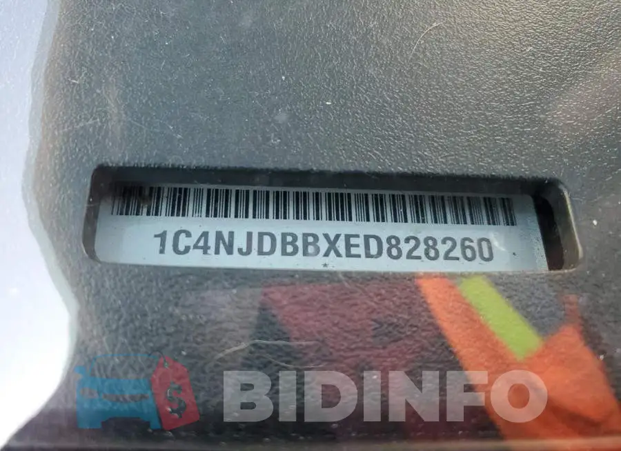 1C4NJDBBXED828260 Photo# 10