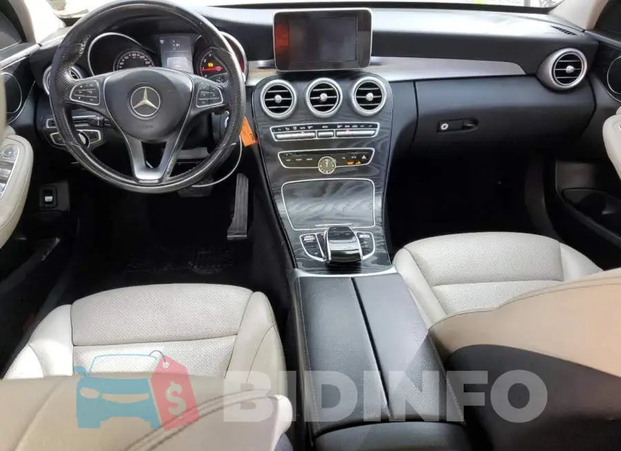 WDDWF4JB7GR156614 Photo# 8