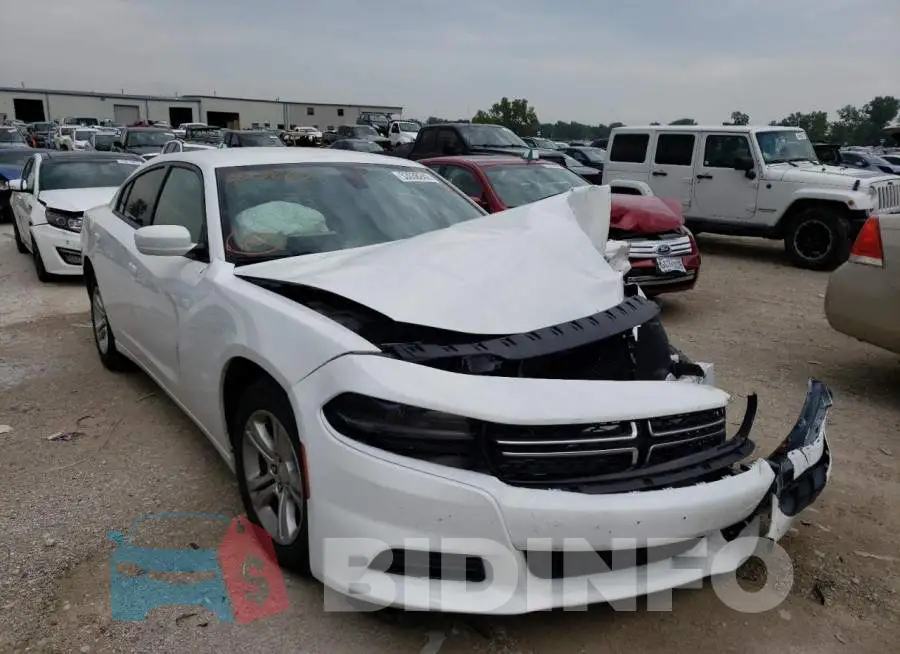 2C3CDXBG8FH865862 Photo# 1