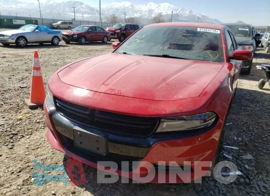 2C3CDXJG2FH738980 Photo# 2