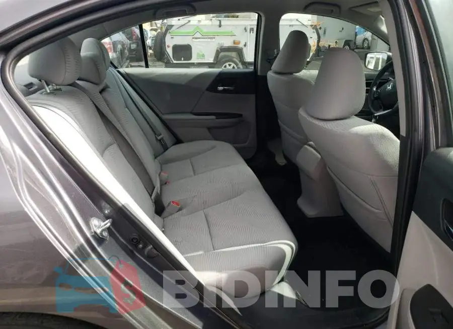 1HGCR2F38HA272870 Photo# 6