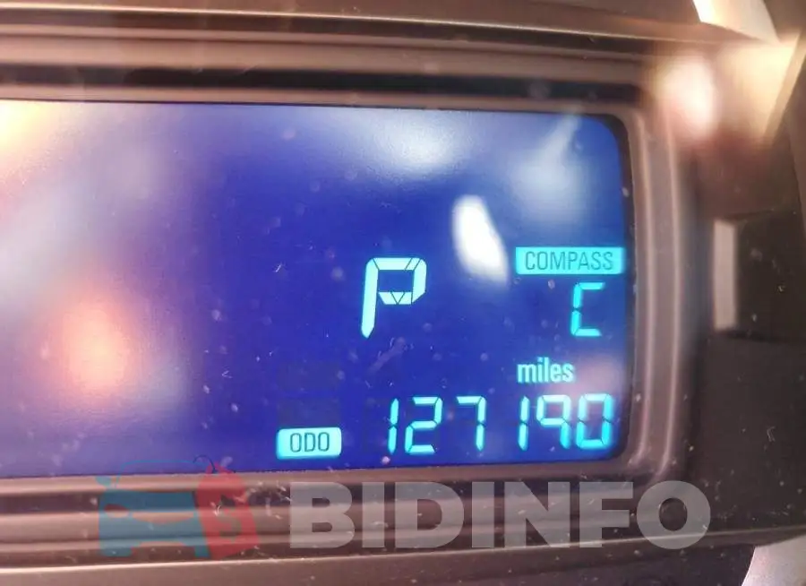 KL7CJLSB1FB153345 Photo# 8