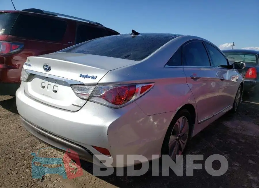 KMHEC4A44FA132845 Photo# 4