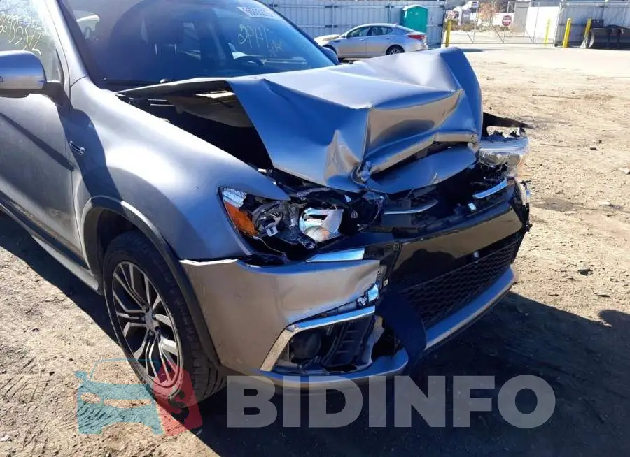JA4AR3AU7JZ003210 Photo# 9