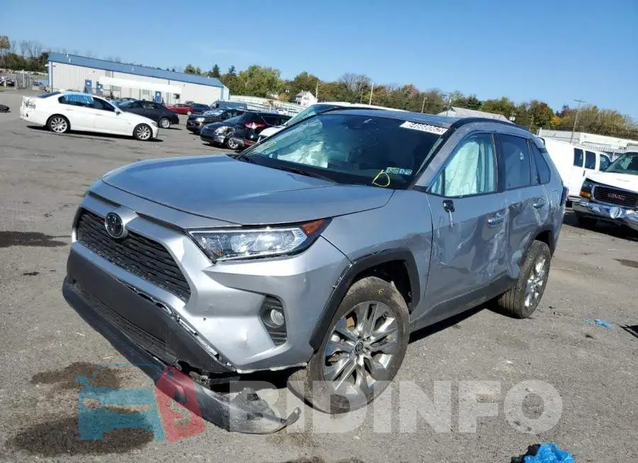 2T3A1RFV9MC179294 Photo# 2