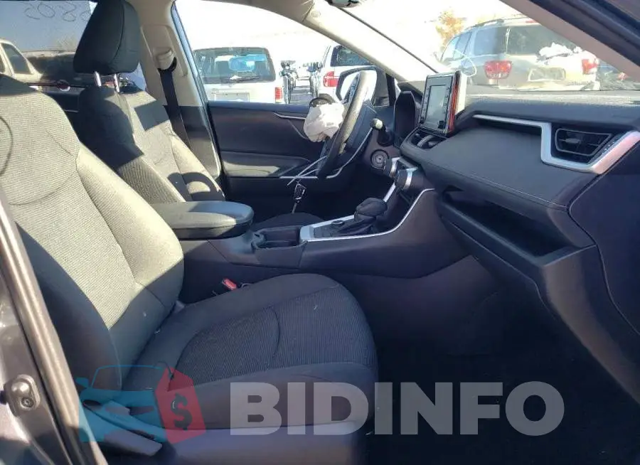 2T3LWRFV4KW018518 Photo# 5