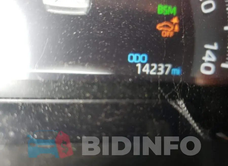 4T3D6RFV8MU061072 Photo# 8