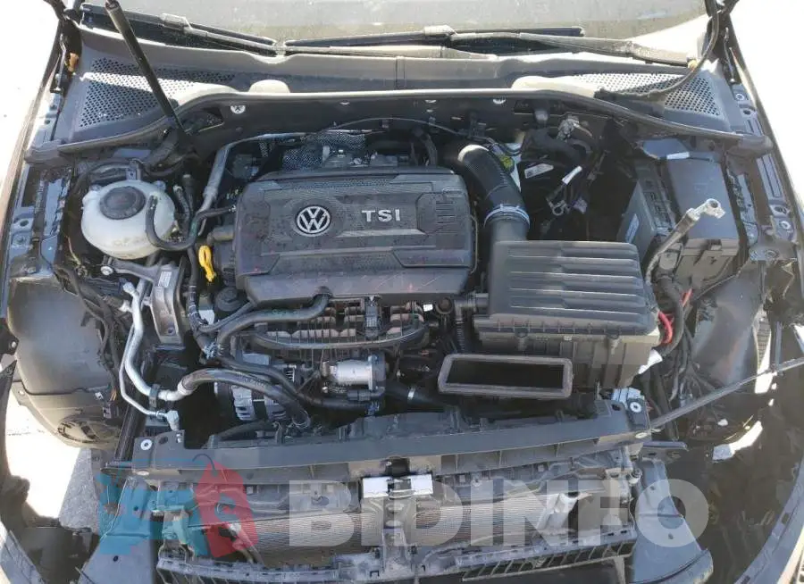 3VW5T7AU5KM037534 Photo# 7