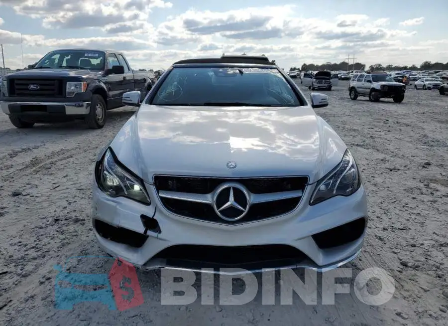 WDDKK6FF7GF332242 Photo# 9