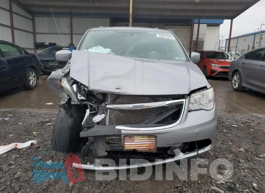 2C4RC1BG3DR747828 Photo# 5