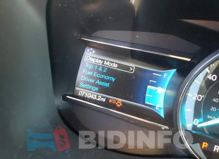 1FM5K8F88JGB33556 Photo# 8