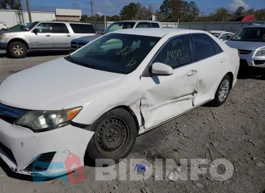 4T4BF1FK2DR334357 Photo# 9