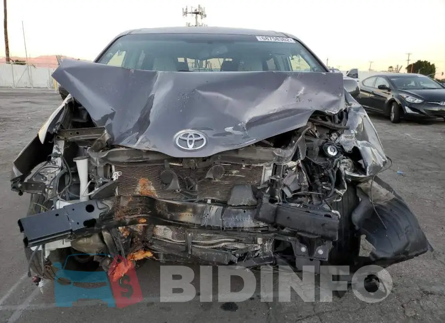 5TDKK3DC8GS752285 Photo# 5