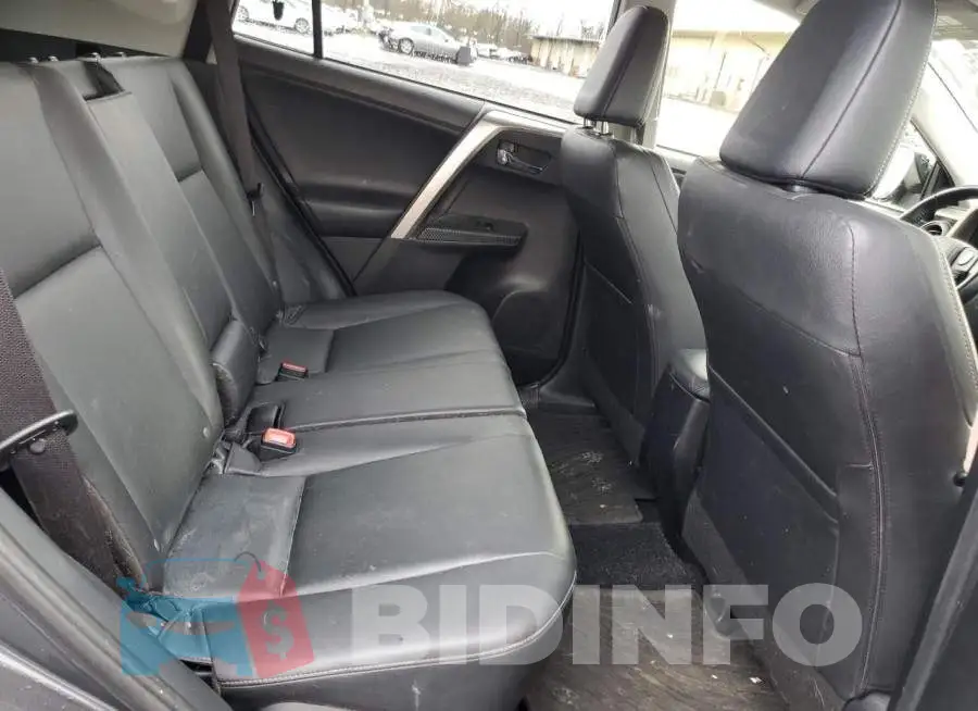 JTMDFREV2FD165929 Photo# 10