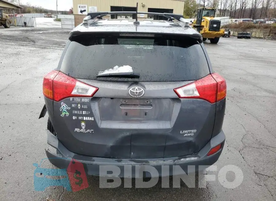 JTMDFREV2FD165929 Photo# 6