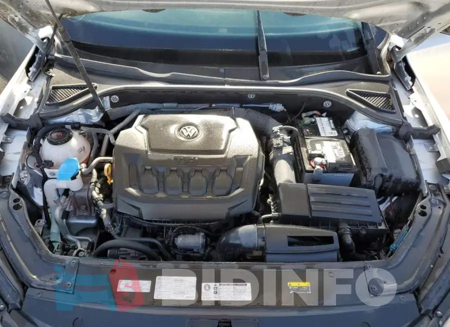 1VWLA7A33KC008457 Photo# 7