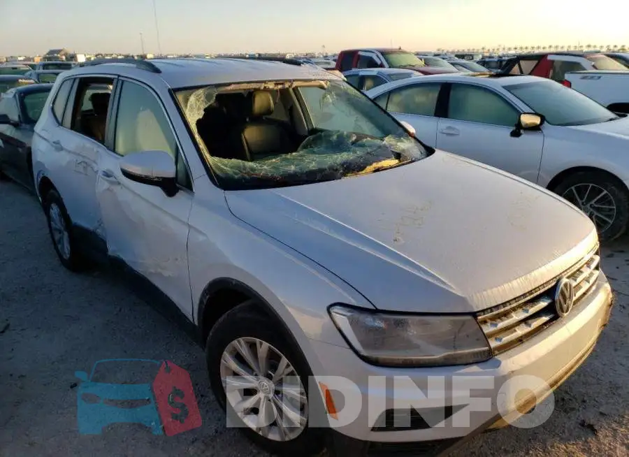 3VV3B7AX7KM063786 Photo# 1