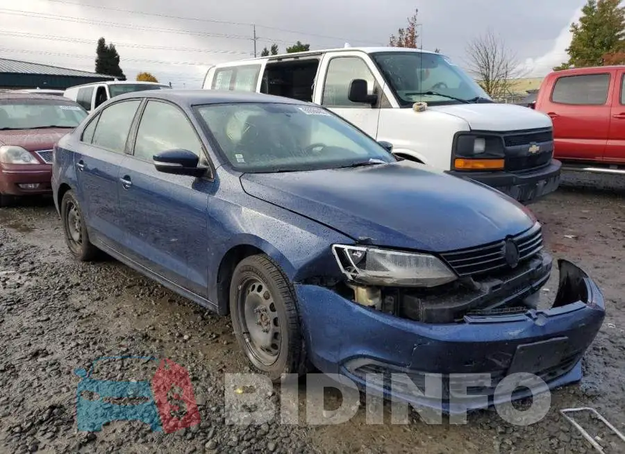 3VWD17AJ5EM417632 Photo# 1
