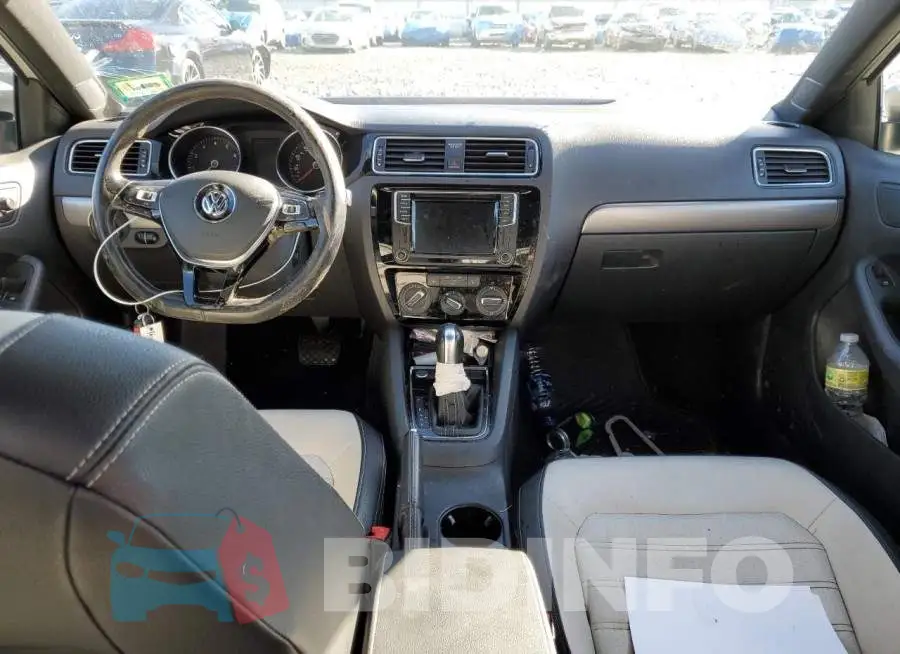 3VWD17AJ7GM330821 Photo# 8