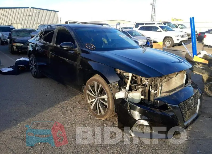 1N4BL4CV1KC175802 Photo# 1