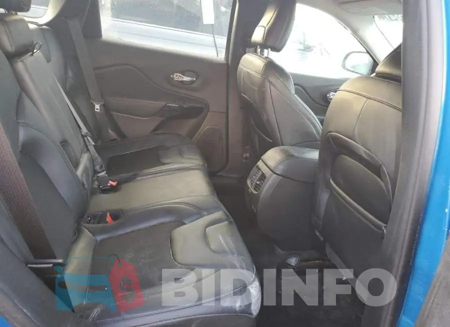 1C4PJLLB3MD112106 Photo# 6