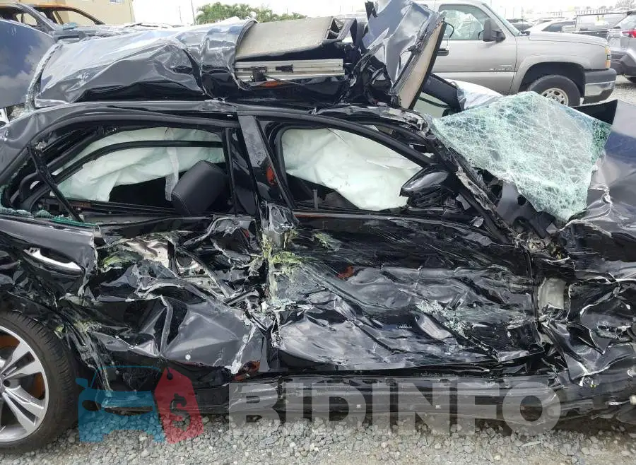 WDDHF5KB4GB233736 Photo# 9