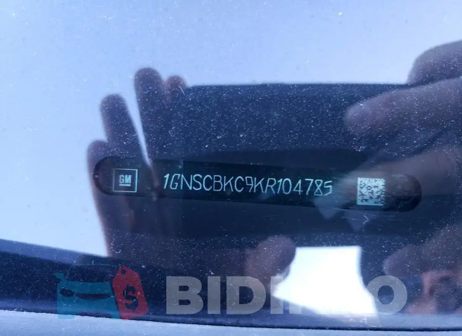 1GNSCBKC9KR104785 Photo# 13