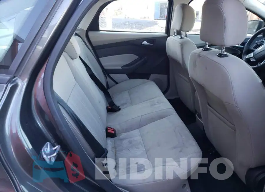 1FADP3F22FL381418 Photo# 6