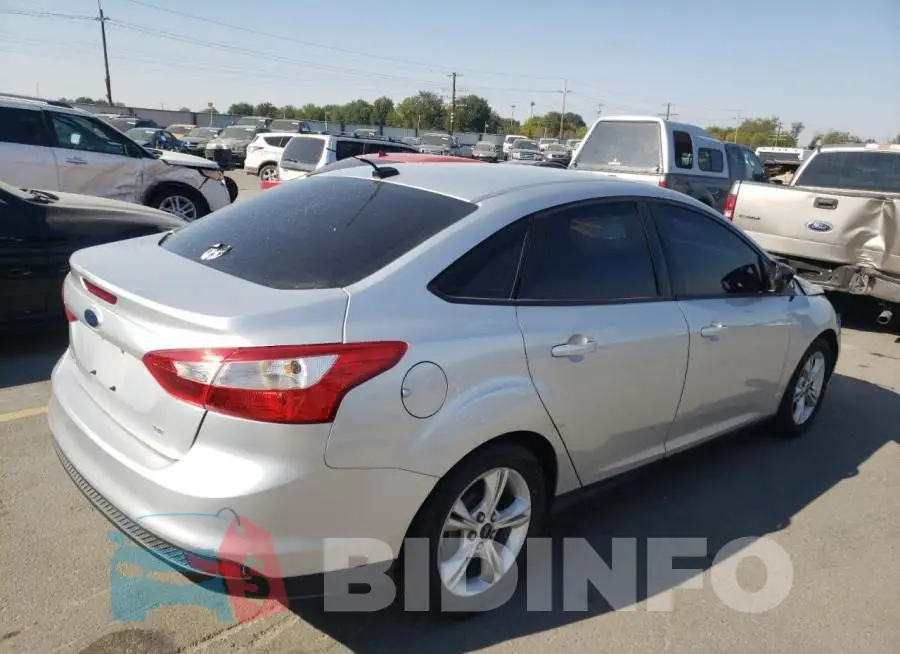 1FADP3F23EL132396 Photo# 4