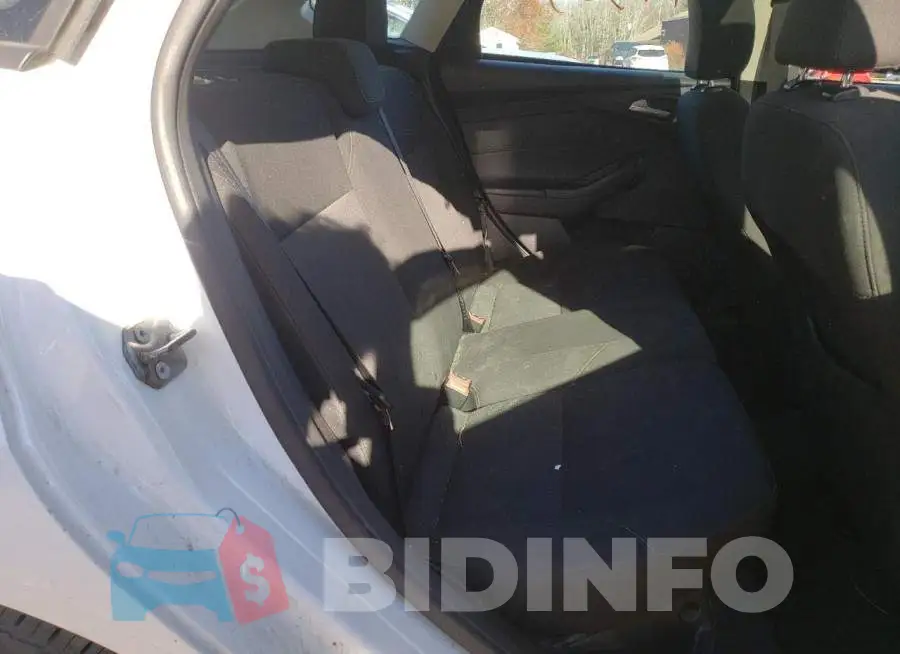 1FADP3K28FL201459 Photo# 6