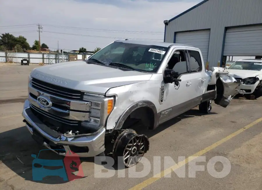 1FT7W2BT5JEB29498 Photo# 2