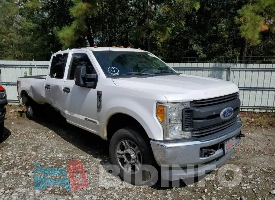 1FT7W2BT9HEC83951 Photo# 1