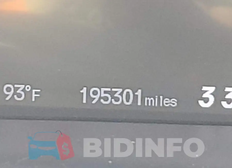 19XFB2F83FE225705 Photo# 8