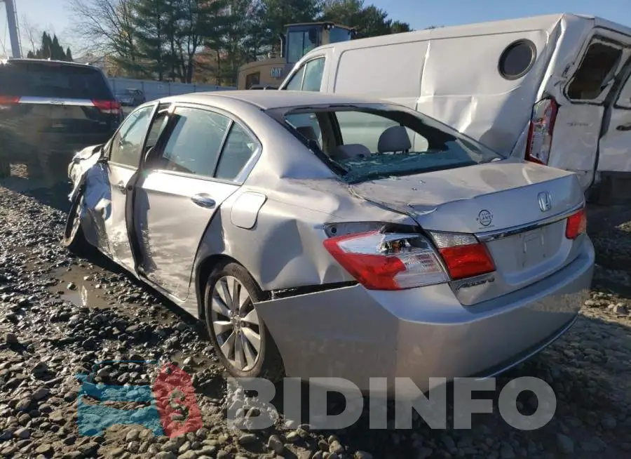 1HGCR2F76FA136236 Photo# 3