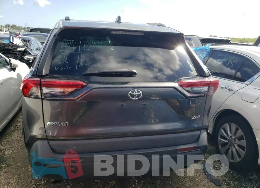 2T3C1RFV1KW022718 Photo# 6