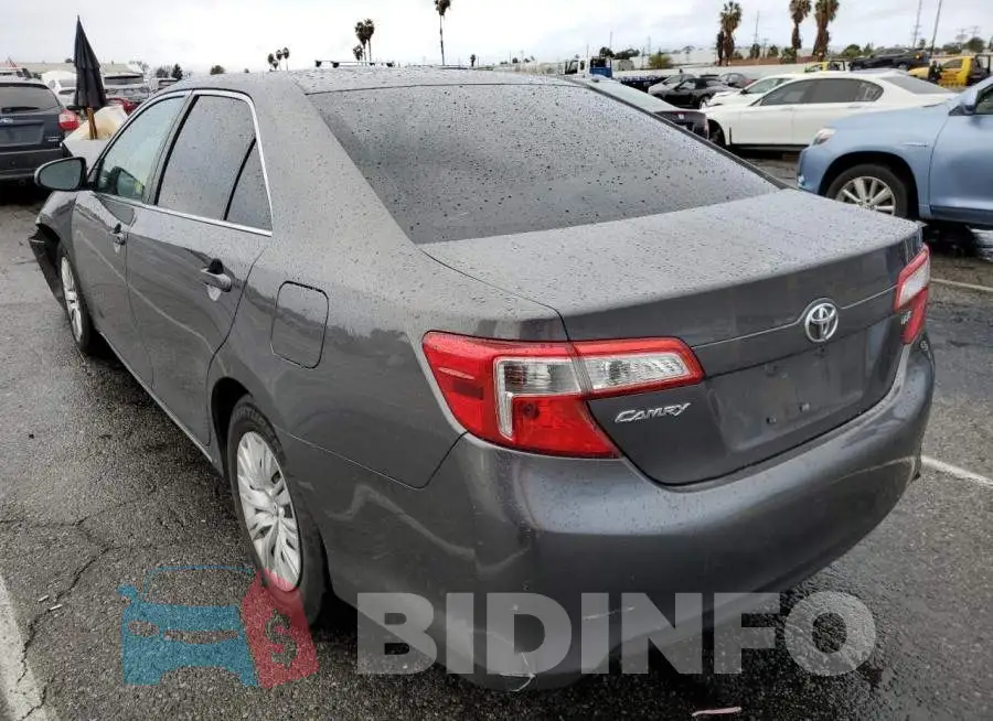 4T4BF1FK3DR333282 Photo# 3