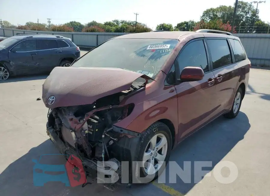 5TDKZ3DCXHS777802 Photo# 2