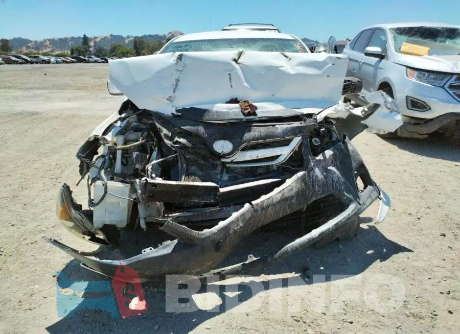 5YFBU4EE2DP138384 Photo# 9